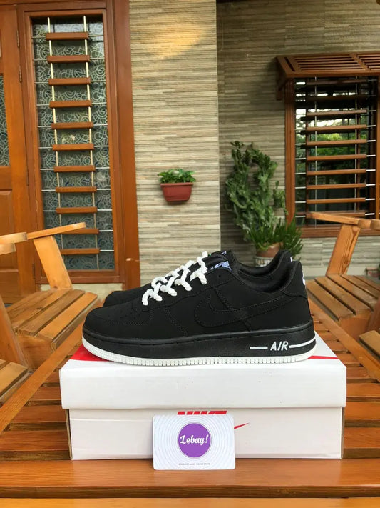 Nike Air Force 1 Triple Black (Suede White)