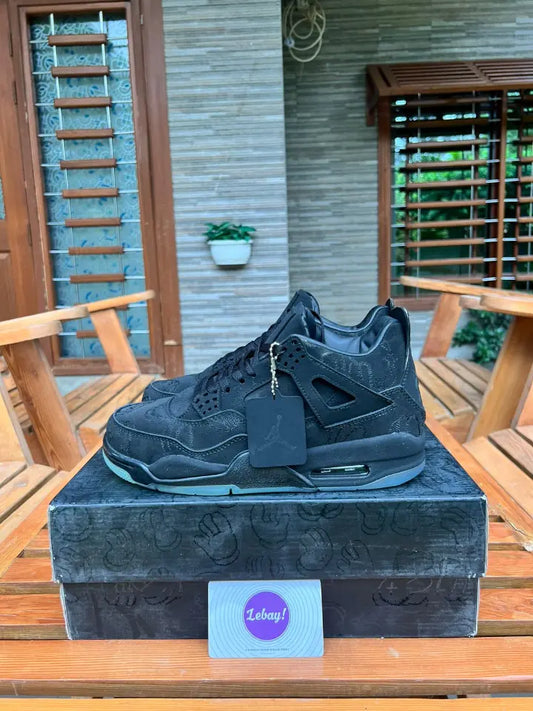 Air Jordan 4 Kaws Suede Black Cat (Grade 8A)